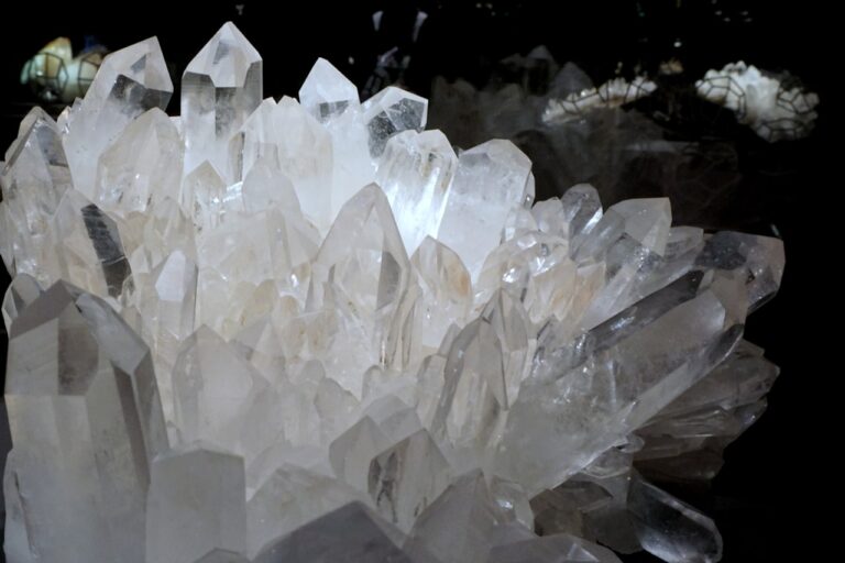 A cluster of crystals sitting on top of a table